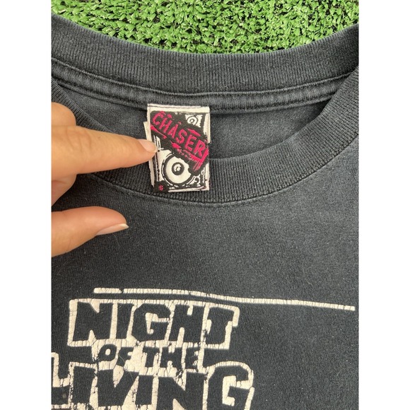 Vintage Night of the living Dead Horror Movie T-shirt Chaser Mens Small - Picture 2 of 7